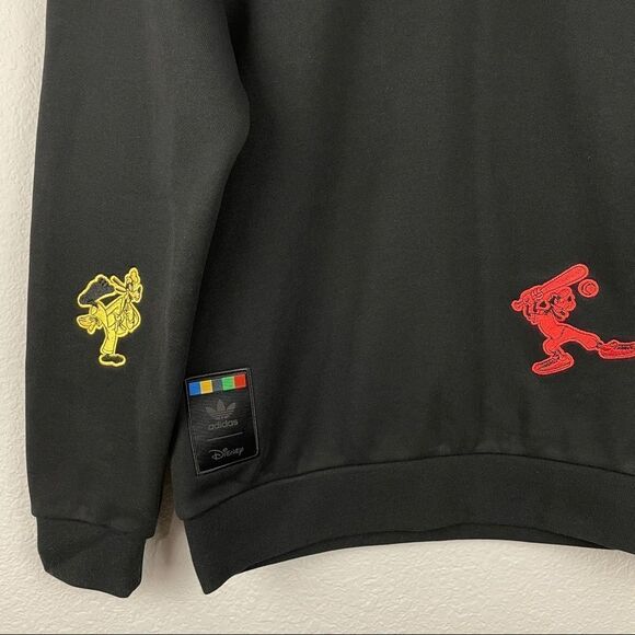 Adidas Disney Goofy Crew Sweatershirt Size Small NWT - Picture 4 of 7